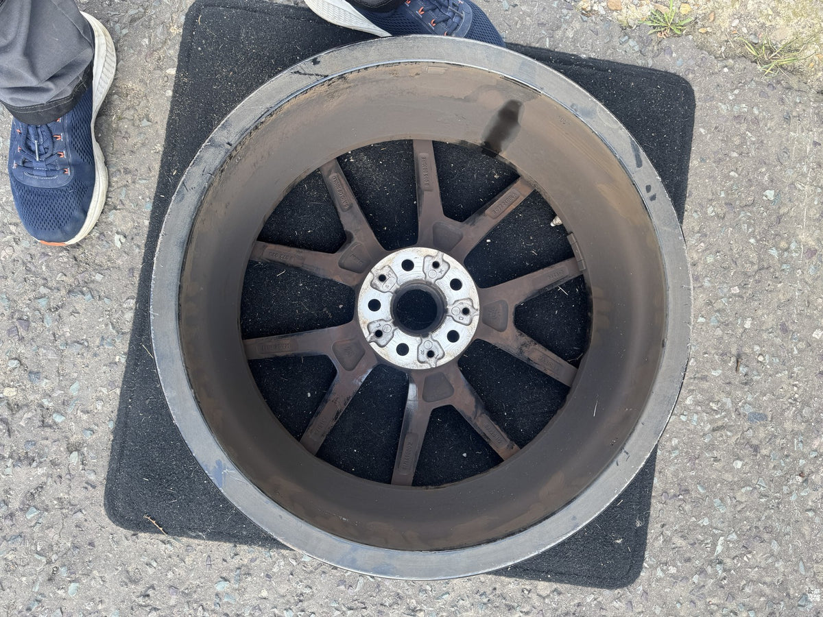 BMW 8 Series G14 G15 G16 20in 728M Rim Aloi Depan 8Jx20 8072023 Bengkok