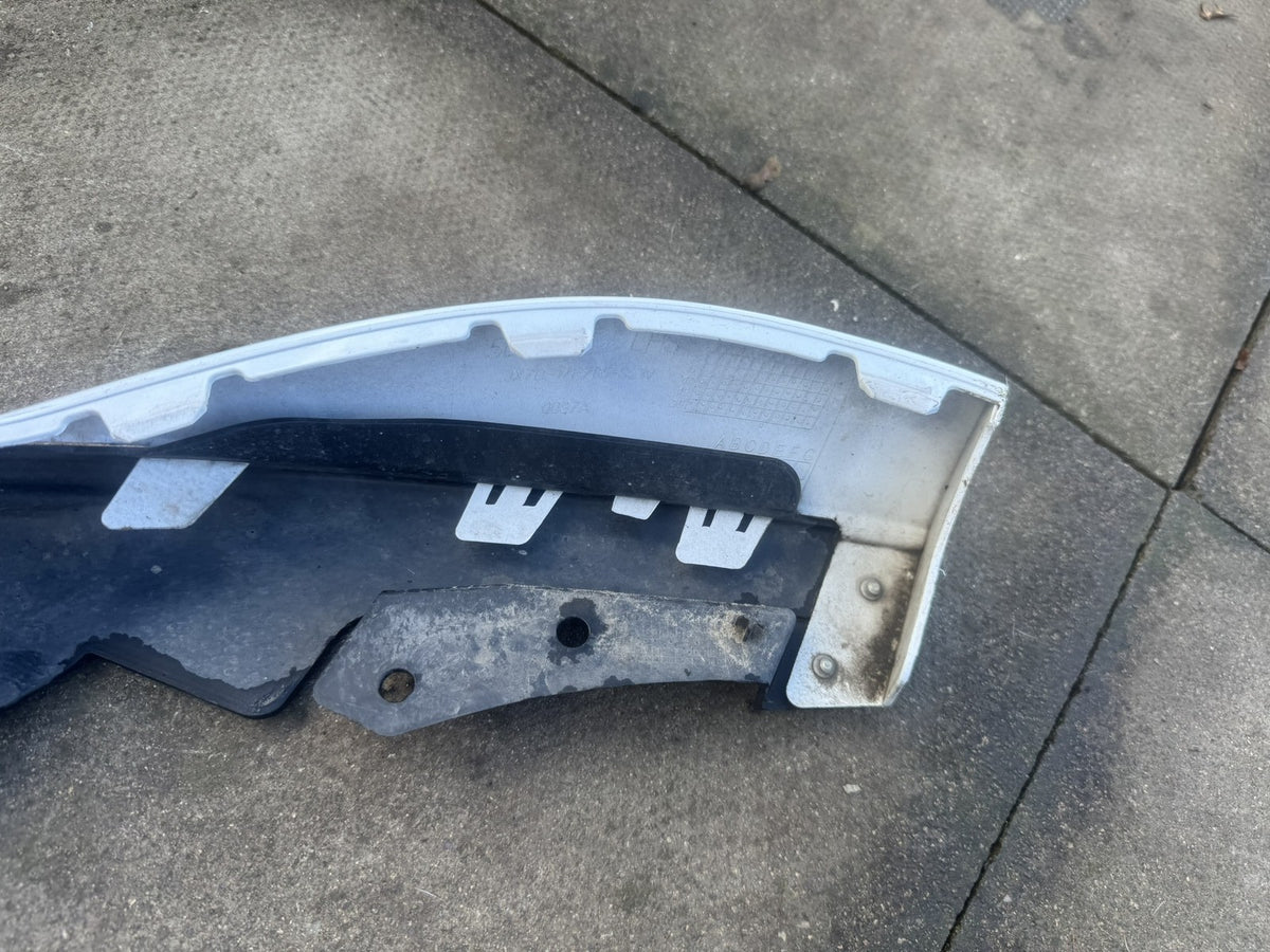 Estrattore inferiore paraurti posteriore JX7B-17D781 Ford Focus Mk4 ST-Line 5 porte