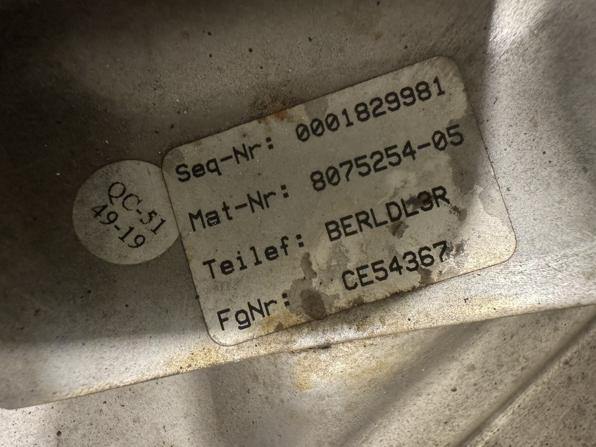 BMW 8 Series G14 G15 G16 Trim Paip Ekzos Kanan Krom 8075254 Tulen