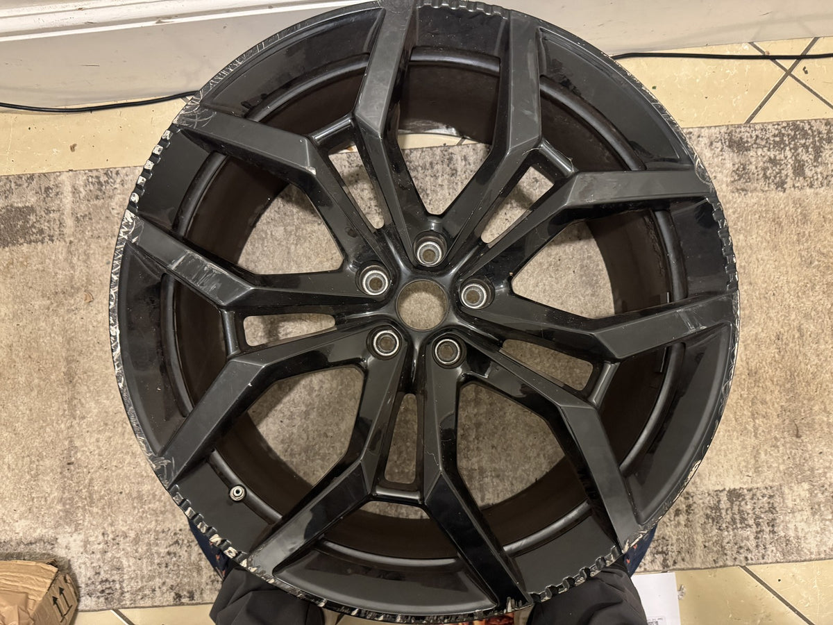 Lotus Eletre 23in Rear Alloy Wheel 11Jx23 ET48 8894806839BB3 Kerbed Needs Refurb
