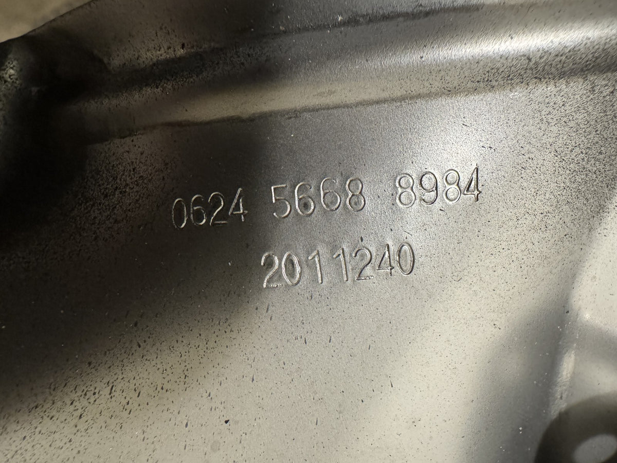 BMW 8 sorozat G14 G15 G16 bal kipufogóvég krém dísz 8075253 eredeti