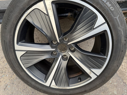 Cupra Formentor 18in Alloy Wheel 8Jx18 ET40 5x112 Kerbed 5FF601025N NO TYRE