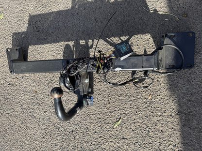 BMW X5 E70 X6 E71 Gancio Traino Estraibile a Collo di Cigno Tow-Trust con Impianto Elettrico TBM915VK