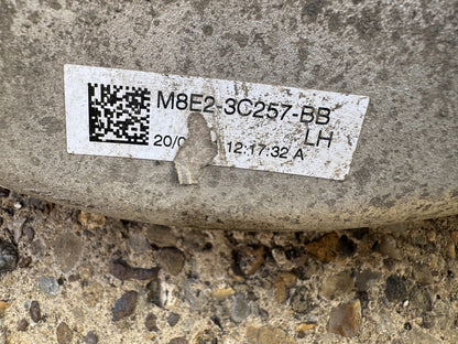 Range Rover Sport L461 dal 2023 in poi Braccio Sospensione Anteriore Inferiore Sinistro M8E2-3C257-BB