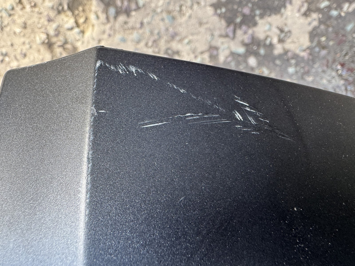 Polestar 4 dal 2024 in poi Sezione Inferiore Paraurti Posteriore PDC Originale Graffiato 80013696