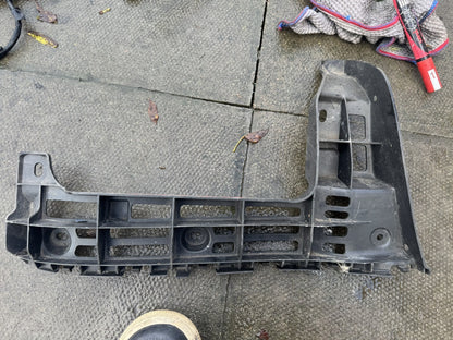 VW Caddy MK4 2016-2020 Supporto paraurti posteriore sinistro 2K5807393A