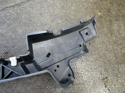 Jaguar I-Pace X590 2018-2026 Supporto paraurti posteriore destro J9D3-17B930-A