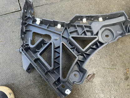 Jaguar I-Pace X590 2018-2026 Supporto paraurti posteriore destro J9D3-17B930-A