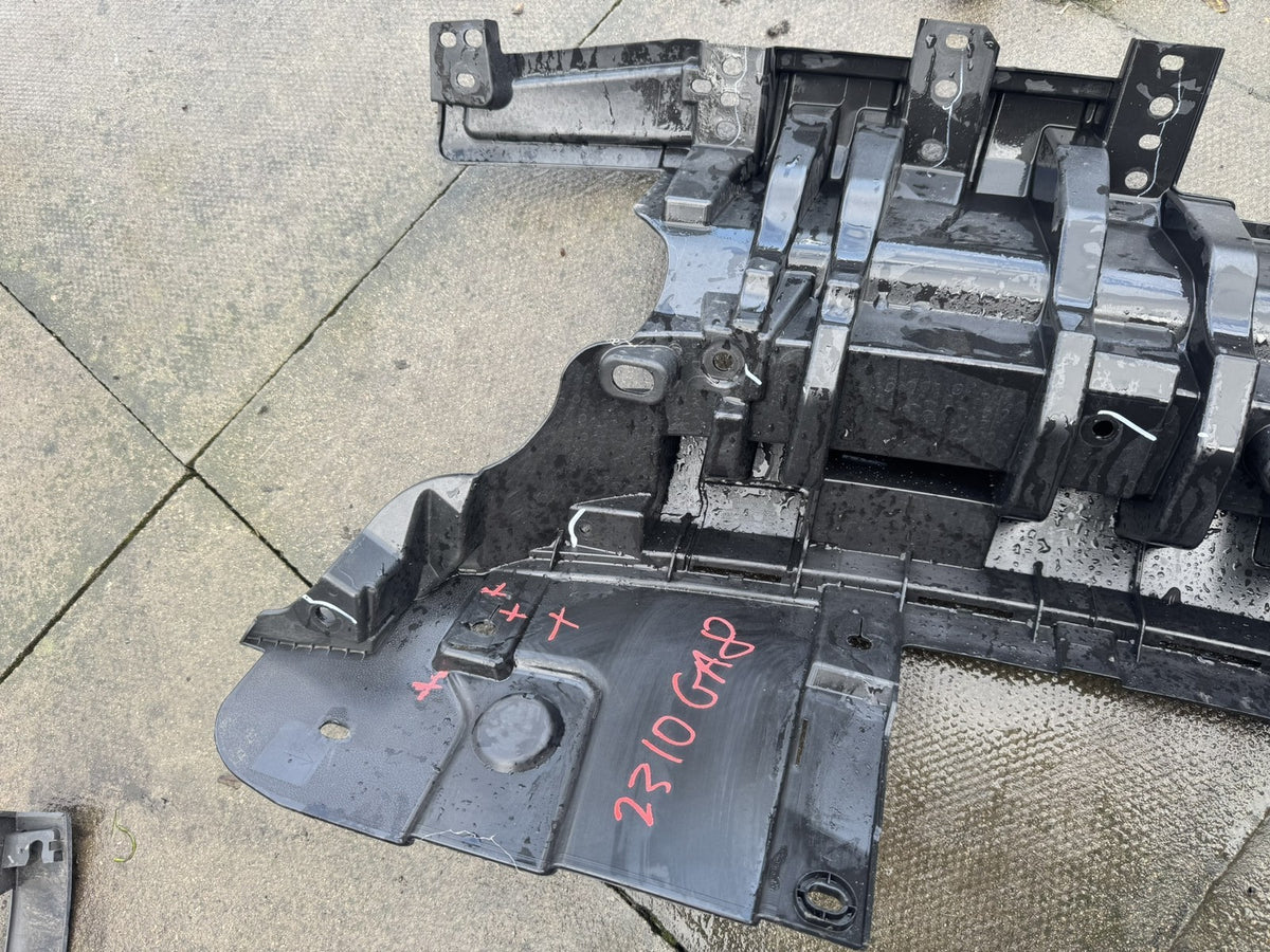 BYD Dolphin 2023-2026 Supporto griglia superiore paraurti anteriore EM2EU-2803115