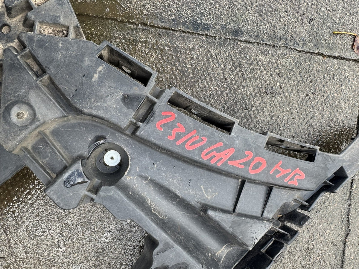 Volvo V90 MK2 2017-2026 Staffa Paraurti Posteriore Sinistra 31425065