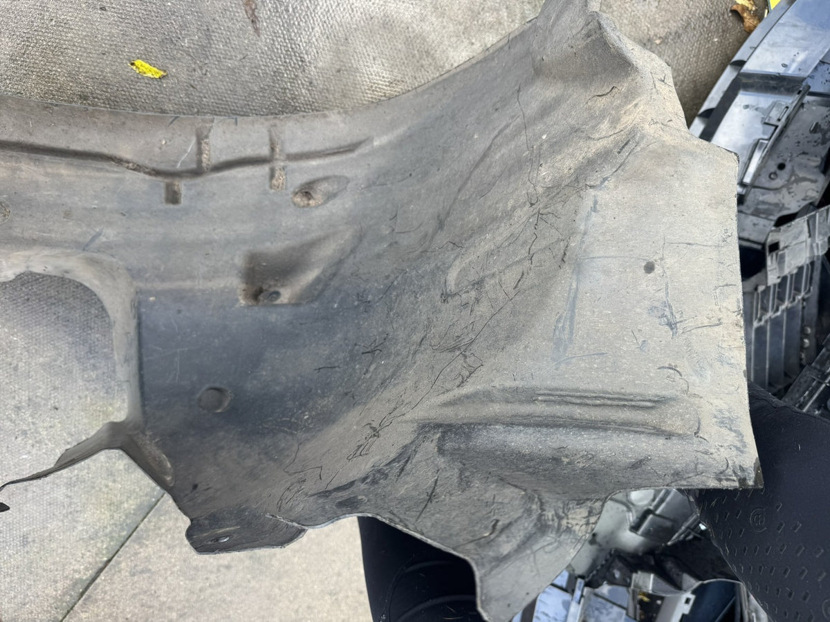 Peugeot 308 MK2 2015-2021 Passaruota Anteriore Sinistro 9819027780
