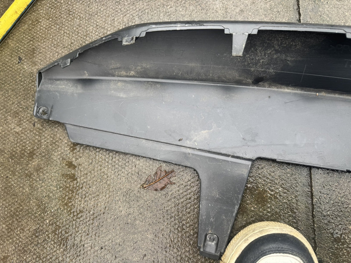 Toyota Yaris MK3 2017-2020 Estrattore Inferiore Paraurti Posteriore 52453-0D090