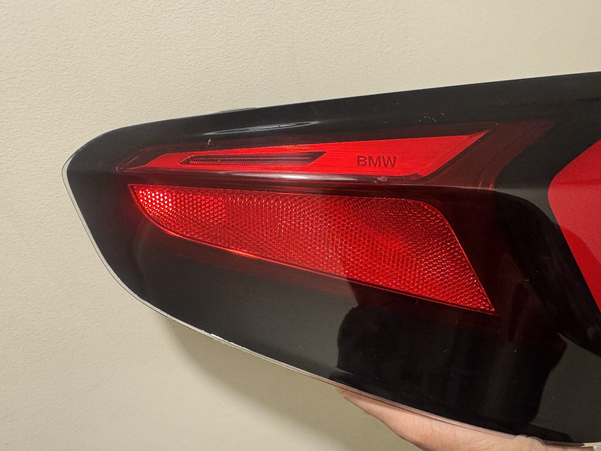 BMW Serie 5 G30 LCI M5 F90 Fanale Posteriore Sinistro Esterno 63218493811 Originale