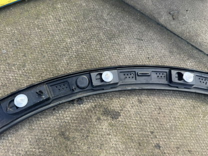 Volvo XC40 EX40 2023-2025 Modanatura Passaruota Anteriore Destro 32409189 Originale