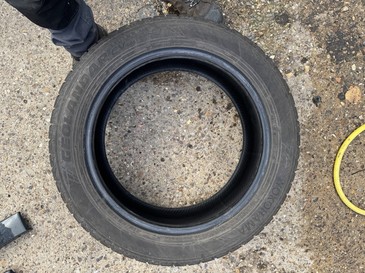 215 55 18 Yokohama Geolandar CV G058 99V XL 215/55R18 Pneumatico 6.4mm Nessuna riparazione 2024