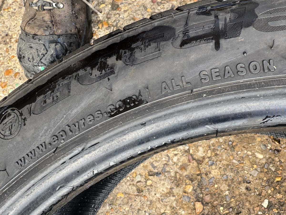 225 45 19 Accelera Iota EVT 96W 225/45ZR19 Pneumatico All Season 6mm Senza Riparazioni 2026