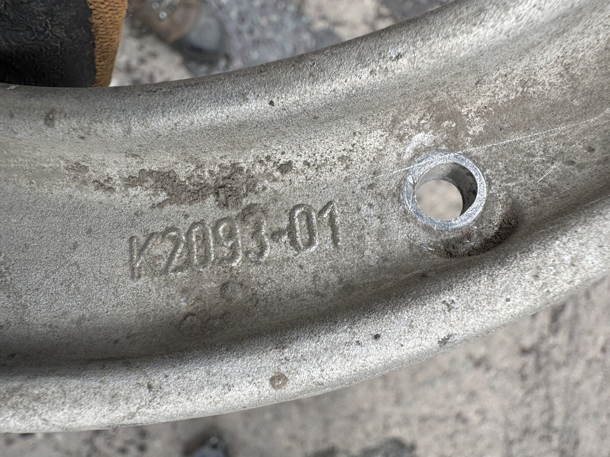 BMW M5 F90 M8 F92 Braccio oscillante superiore anteriore sinistro camber 31108053331 Originale